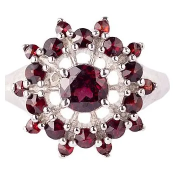 Prsten granát - stříbrný prsten - květina (3110) Velikost: 53, povrchová úprava: rhodiované