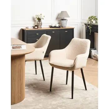 Sada 2 jídelních židlí světle béžové buklé čalounění s područkami černé kovové nohy moderní design Beliani