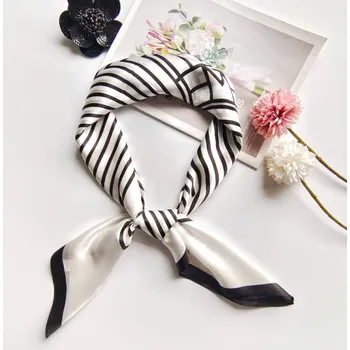 Šátek Hedvábný šátek bílý s černými čtverci 90x90 cm v dárkovém balení, WHITE ORCHID