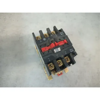 Stykač Stykač Schneider Electric LC1D633 220V AC 50Hz 37kW 63A 1NO+1NC