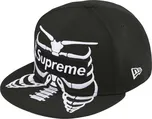 Supreme Bones Box Logo New Era® / Black Barva: Černá, Velikost: 7 5/8 - 60,6 cm
