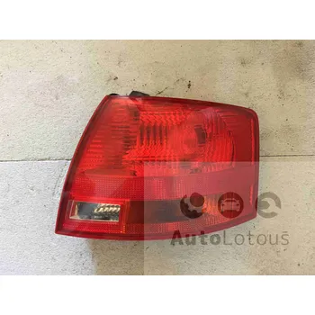 Zadní světlomet Zadní pravé světlo Audi A4 Avant - 8E9945096E , 8E9 945 096 E