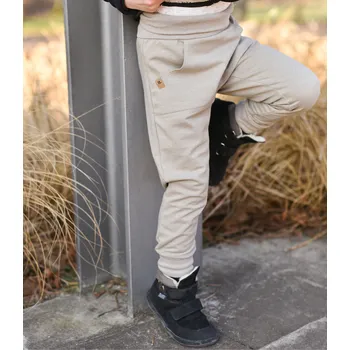 béžové rostoucí tepláčky z recyklovaného úpletu