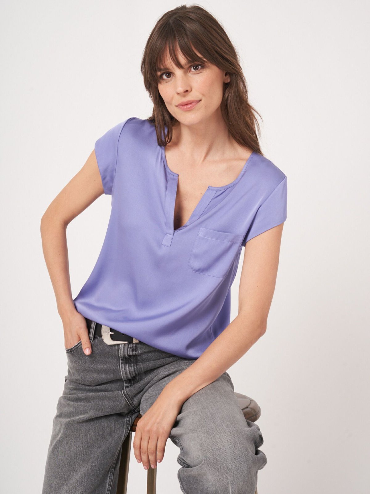 hedvábná halenka s krátkým rukávem Repeat - Timeless basics iris 36