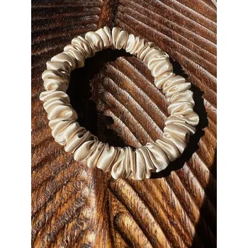 HEDVÁBNÝ SVĚT Různobarevné gumičky do vlasů 1 ks nová kolekce, WHITE ORCHID Nová generace gumiček: krémově zlatá