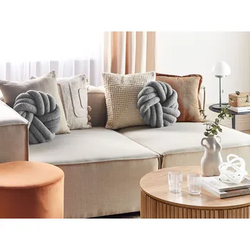 Dekorativní polštářek Sada 2 dekorativních polštářů šedá buklé 31 x 31 cm ve tvaru uzlu plyšové dekorační moderní design doplněk do interiéru Beliani