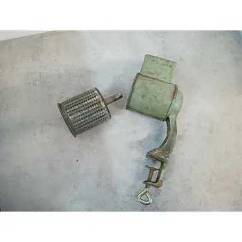 Kuchyňský mlýnek DANAPO Ruční mlýnek na strouhanku Jihokov ČB zelený