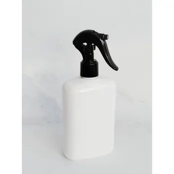 Dávkovač mýdla oválný LIMA 400 ml bílý s černým rozprašovačem