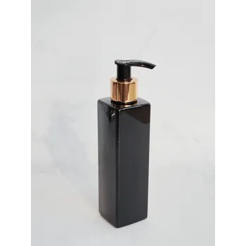 Dávkovač mýdla Dávkovač mýdla hranatý LUNA 250 ml černý s černo-zlatým dávkovačem