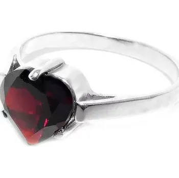 Prsten Stříbrný prsten srdce přírodní granát - T1081 (Stříbrný prsten s granátem 8x8 mm)