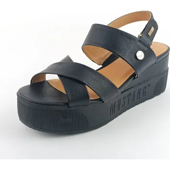 Dámské sandále Dámské sandály na klínku Mustang 1459-801-9 černé 39