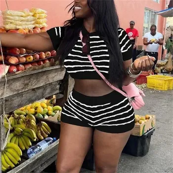 Pletená souprava s pruhy Barva: Černá, Velikost: L