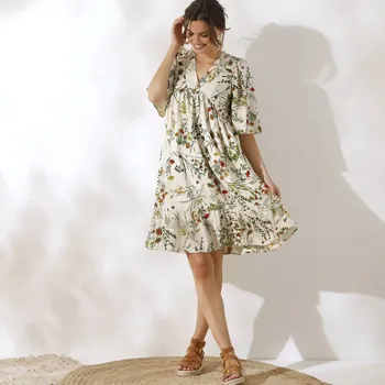 Dámské šaty Krátké šaty s výstřihem do V režná 40