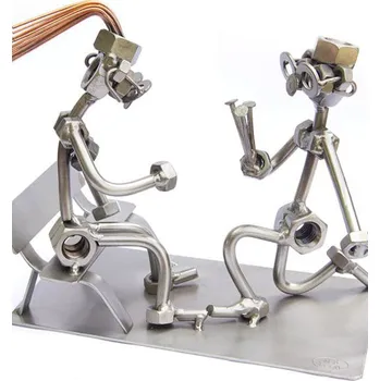 Kovová figurka - Milenci s kytkou 15 cm