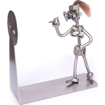 Kovová figurka - Šipkařka 17 cm