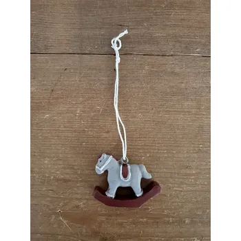 Vánoční dekorace Dakls Ozdoba koník šedý