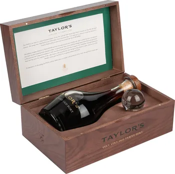 Víno Taylor´s Port Taylor´s Single Harvest Very Very Old Tawny in Decanter, 0,75l