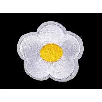 Nášivka Nažehlovačka květ, barva 1 bílá