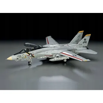 Plastikový model F-14A Tomcat Jolly Rogers 1/72 Hasegawa E14