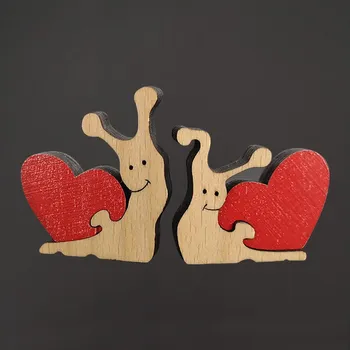 Hodiny AMADEA Dřevění šneci se srdcem, masivní dřevo, 9 x 5 cm, český výrobek