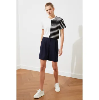 Pánské kraťasy Pánské kraťasy Trendyol Bermuda Trendyol černá 1747585