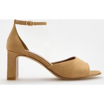 Dámské sandále Reserved - Sandály na masivním podpatku - béžová - 313CR-80X - 313CR-80X-35