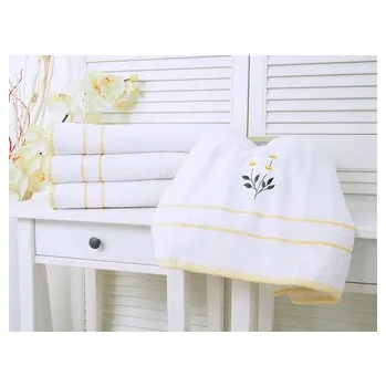 B.E.S. - Petrovice, s.r.o. Ručník s výšivkou 50x90 Heřmánek - Bílá