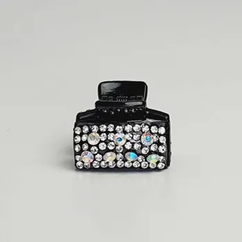 Plastový skřipec do vlasů zdobený kamínky - obdélník, černý