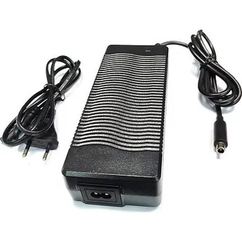 Nabíječka baterií Nabíječka k elektrokoloběžce Xia FS13