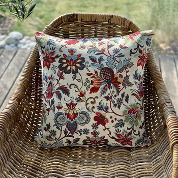 Dekorativní polštářek BYTEMA Gobelínový povlak na polštář CAMELA 45 x 45 cm