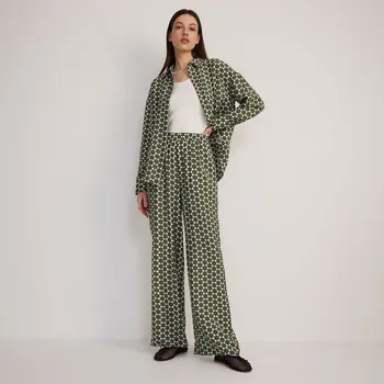 Dámské kalhoty Reserved - Vzorované kalhoty - tmavě zelená - 1076P-79X - 1076P-79X-L