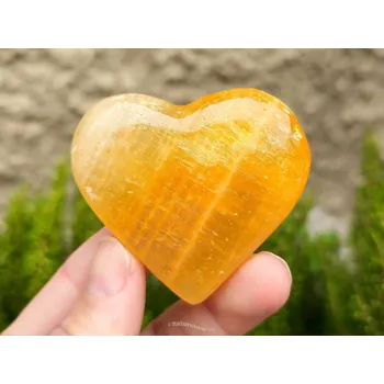 Přírodní kámen Srdce kalcit oranžový kalcit z Pákistánu 79g