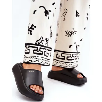 Dámské pantofle Dámské Pěnové Pantofle Na Platformě Big Star RR274A569 Barva: Černá, Velikost: 41