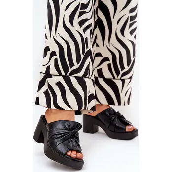 Dámské pantofle Dámské Sandály Na Podpatku Z Eko Kůže Kikilla Barva: Černá, Velikost: 40