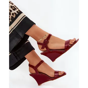 Dámské sandále Laky Dámské Sandály Na Klínu Vliraya Barva: Červená, Velikost: 40