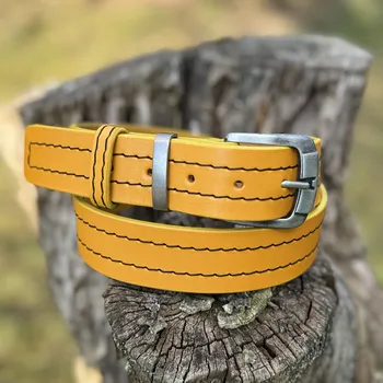 Opasek Kožený opasek žlutý prošívaný Rozměry opasku: Obvod pasu: 80 cm (Celková délka 95cm)