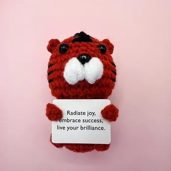 Panenka Ruční pletená mini panenka s pozitivním vzkazem | plyšová panenka, vánoční dárek - DE008-tygři