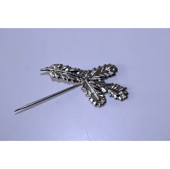 Zubíček Odznak smrková větvička jehla myslivost