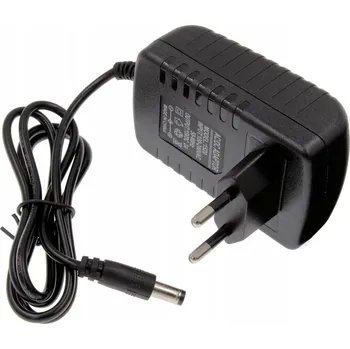 Napájecí adaptér 15V 2A, DC konektor 5,5 x 2,1 mm, zásuvkový