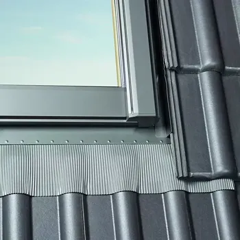 Lemování na profilovanou krytinu RotoQ EDW 078/118 QX200AV2