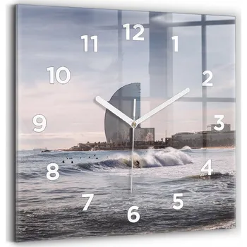 Hodiny Minimalistické Skleněné Nástěnné Hodiny s Grafikou Barcelona Surfer 30x30 cm