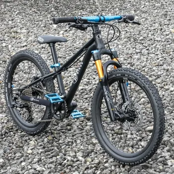 Jízdní kolo KUBIKES 20S MTB Disc černá / laser modrá