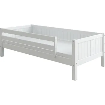 Dětská postel Nábytek PEGAS s.r.o. Postel se zábranou Romantic 443 bílá