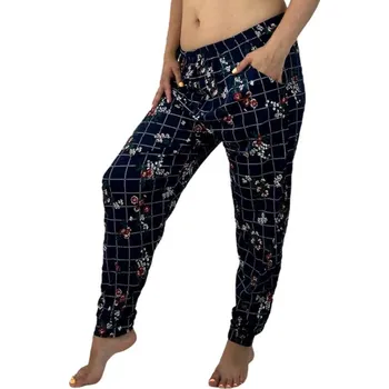 Dámské legíny NOVINKA- Dámské kalhoty typ legíny černé s drobnými květinami