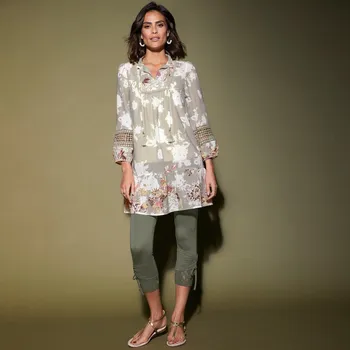 Dámské legíny 3/4 legíny s krajkou a pružným pasem khaki 38/40