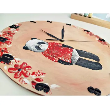 Hodiny - ručně malovaný originál - různé motivy na zakázku Motiv: Panda v triku Na zakázku 2-4 týdnu - cena dle ceníku či při vlastním motivu dle jeho náročnosti