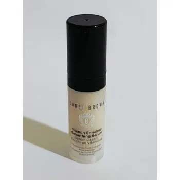 Pleťové sérum BOBBI BROWN VITAMIN ENRICHED SMOOTHING SERUM VYHLAZUJÍCÍ PLEŤOVÉ SÉRUM 4ML