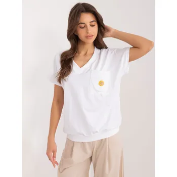 Dámské tričko Bílé tričko s výstřihem a výšivkou na kapsy RV-BZ-9626.28-white Velikost: L/XL