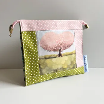 Kosmetická taška Zuzana Honsová Taštička na drobnosti Zamilovaný strom