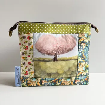 Kosmetická taška Zuzana Honsová Taštička na drobnosti Zamilované stromy